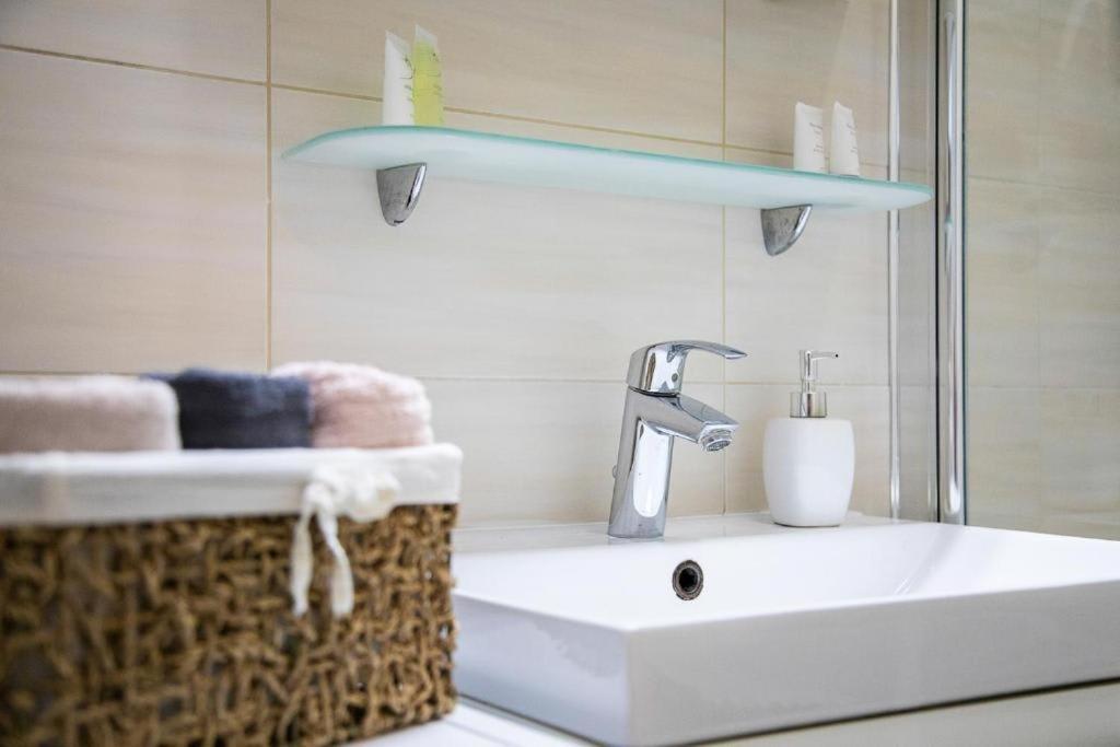 Lea And Maks'S City Apartment Urban Stay Zagreb Exterior photo